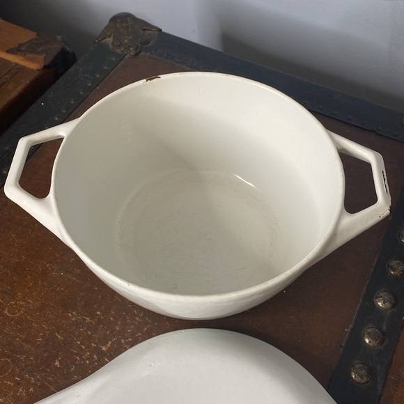 . Vintage Copco D1 White Enamel Cast Iron Dutch Over Cooking Pot with Lid - Picture 4 of 8